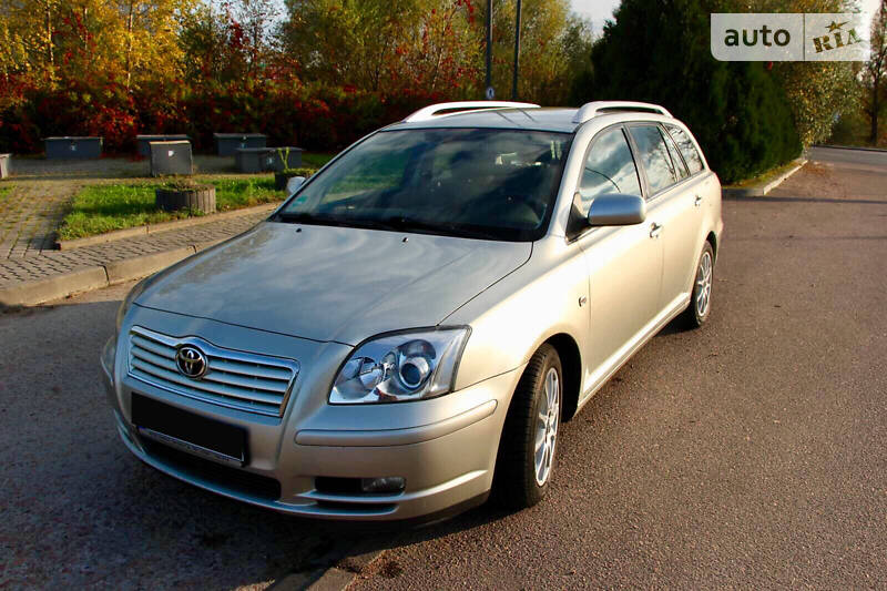 Универсал Toyota Avensis 2004 в Дрогобыче