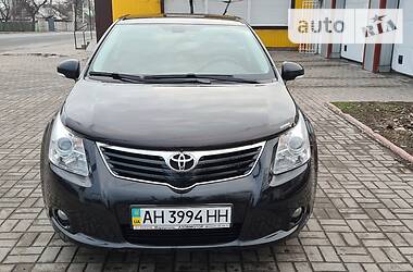 Седан Toyota Avensis 2010 в Мариуполе