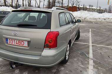 Універсал Toyota Avensis 2003 в Києві