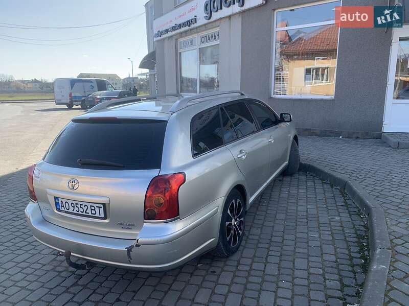 Универсал Toyota Avensis 2005 в Мукачево