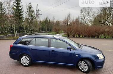 Універсал Toyota Avensis 2005 в Миргороді