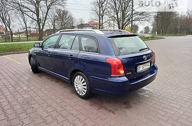 Універсал Toyota Avensis 2005 в Миргороді