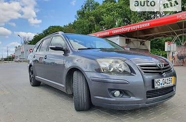 Універсал Toyota Avensis 2007 в Луцьку