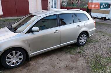 Универсал Toyota Avensis 2005 в Самборе