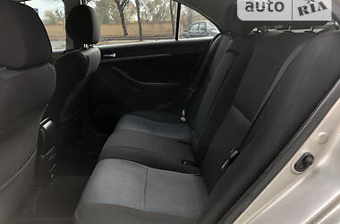 Седан Toyota Avensis 2007 в Ровно