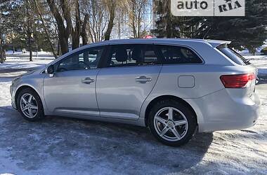 Универсал Toyota Avensis 2013 в Ровно