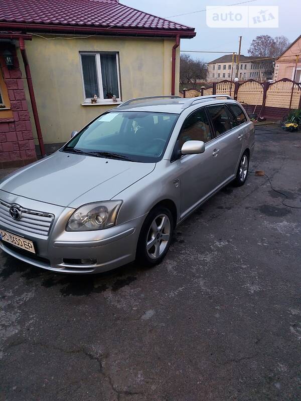 Универсал Toyota Avensis 2005 в Луцке