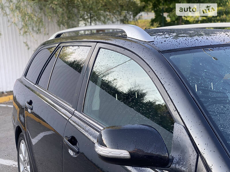 Универсал Toyota Avensis 2008 в Ужгороде