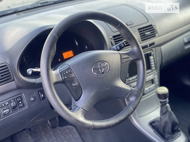Универсал Toyota Avensis 2008 в Ужгороде