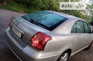 Хетчбек Toyota Avensis 2007 в Дніпрі