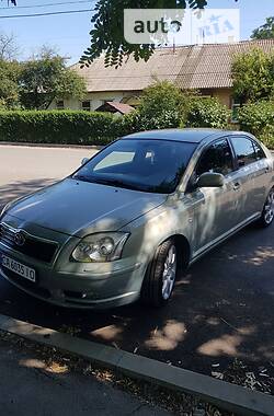 Седан Toyota Avensis 2003 в Умани