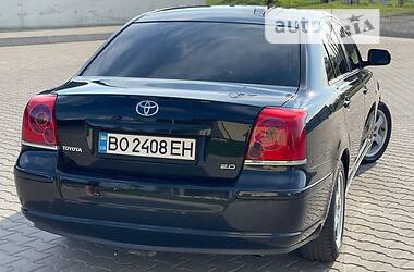 Седан Toyota Avensis 2004 в Луцьку