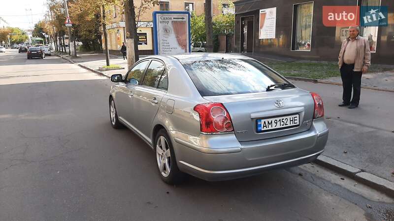 Седан Toyota Avensis 2007 в Житомире