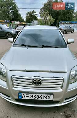 Седан Toyota Avensis 2005 в Пятихатках