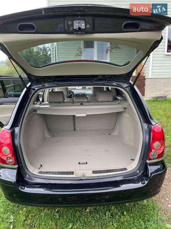 Універсал Toyota Avensis 2007 в Долині