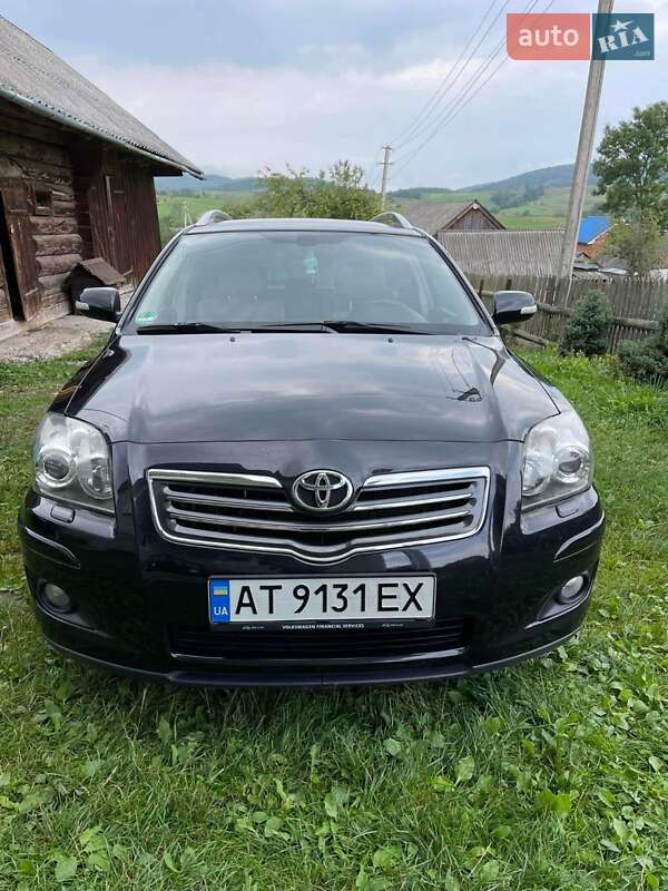 Універсал Toyota Avensis 2007 в Долині