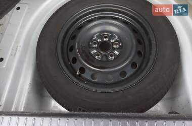 Седан Toyota Avensis 1998 в 