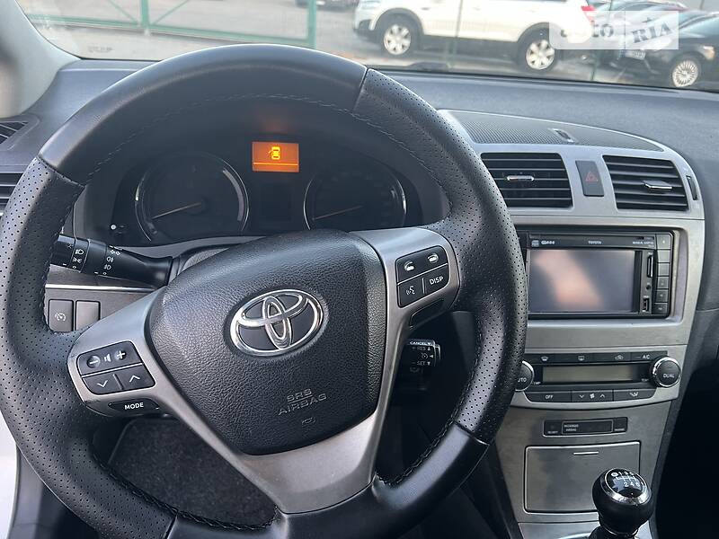 Універсал Toyota Avensis 2010 в Львові
