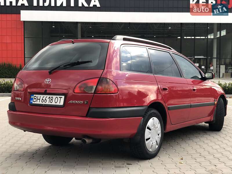 Универсал Toyota Avensis 2000 в Виннице