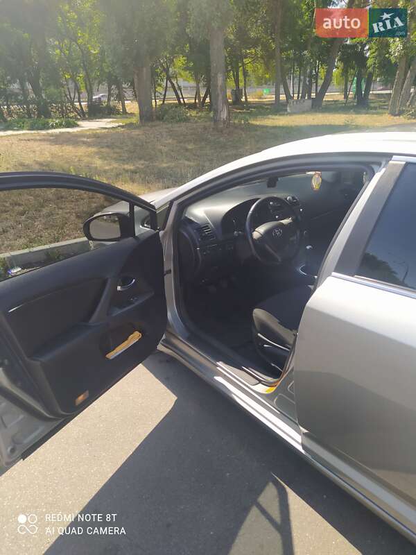 Универсал Toyota Avensis 2009 в Гадяче фото 2 Универсал Toyota Avensis 2009 в Гадяче