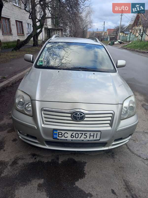 Универсал Toyota Avensis 2004 в Черкассах
