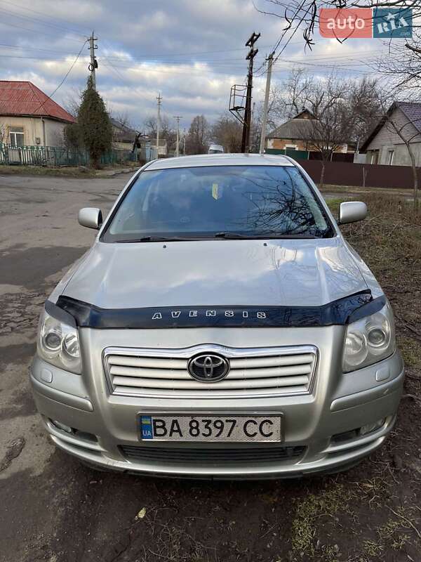 Toyota Avensis 2004