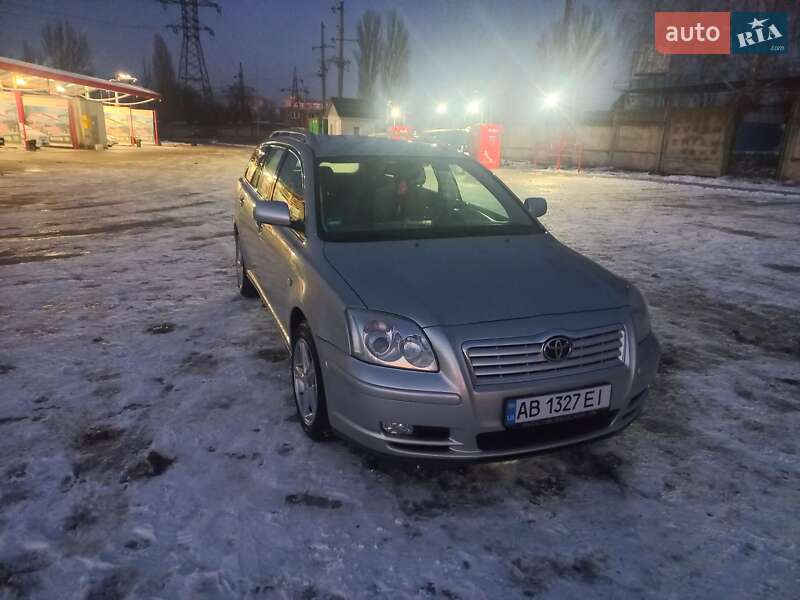 Универсал Toyota Avensis 2004 в Виннице