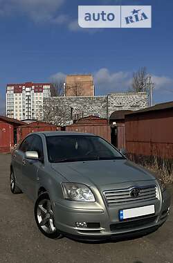 Седан Toyota Avensis 2005 в Львові