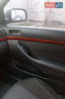 Седан Toyota Avensis 2005 в Жмеринке