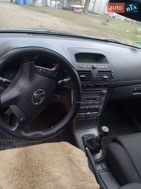 Универсал Toyota Avensis 2006 в Коломые