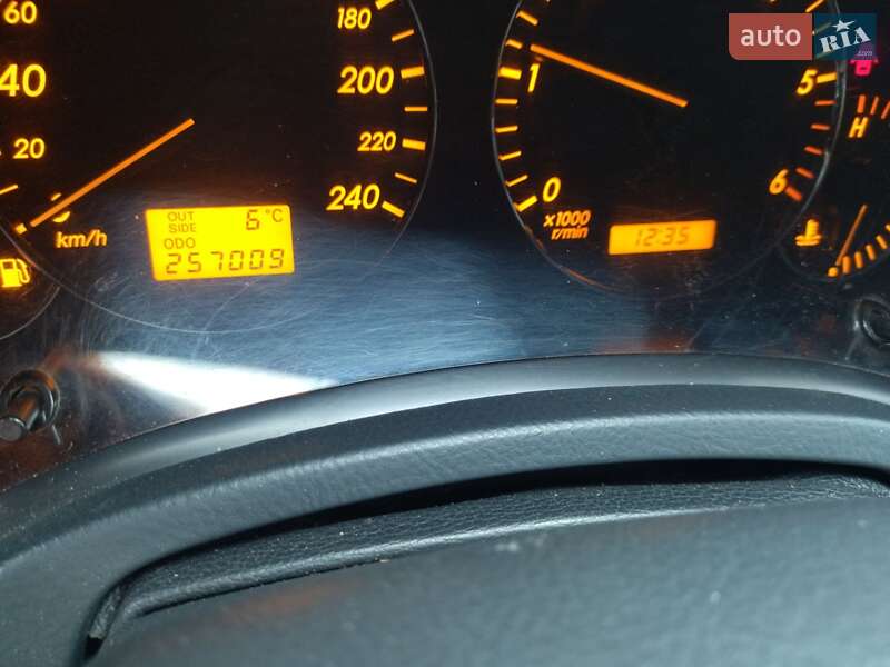 Универсал Toyota Avensis 2006 в Коломые