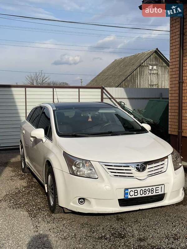 Универсал Toyota Avensis 2010 в Нежине