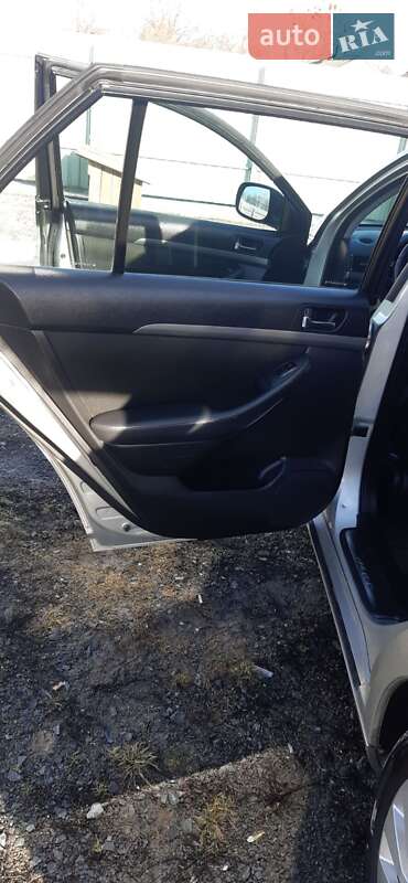 Универсал Toyota Avensis 2006 в Звягеле