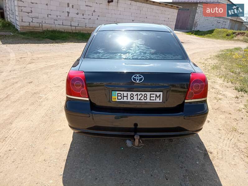 Седан Toyota Avensis 2003 в Белгороде-Днестровском