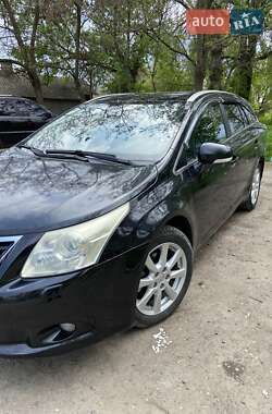 Универсал Toyota Avensis 2008 в Рени