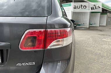 Универсал Toyota Avensis 2010 в Ивано-Франковске