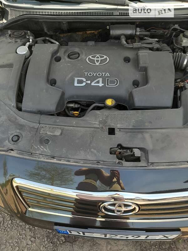 Універсал Toyota Avensis 2003 в Вознесенську