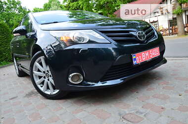 Універсал Toyota Avensis 2014 в Дрогобичі