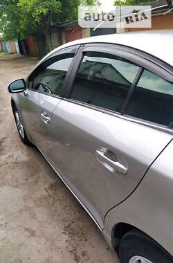 Седан Toyota Avensis 2009 в Никополе