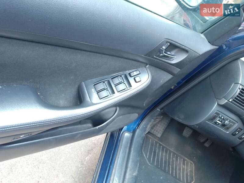 Лифтбек Toyota Avensis 2005 в Киеве фото 9 Лифтбек Toyota Avensis 2005 в Киеве
