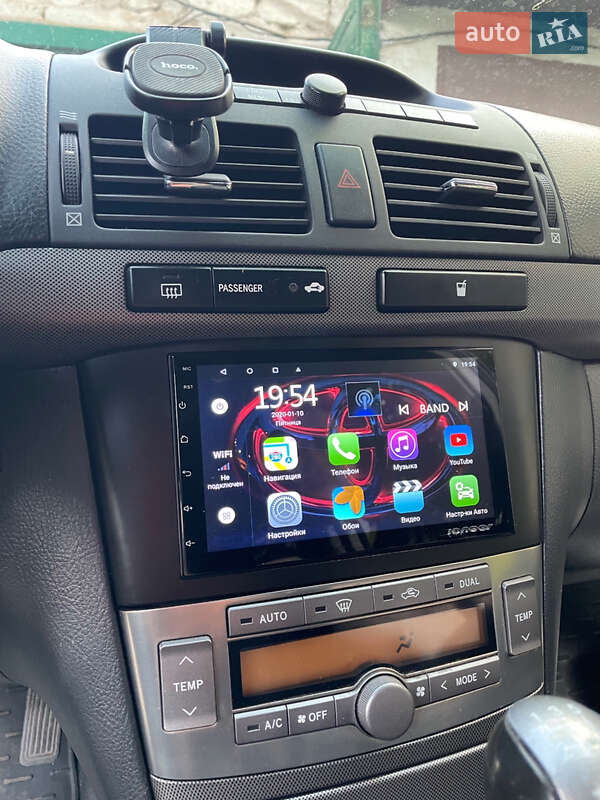 Универсал Toyota Avensis 2004 в Кривом Роге