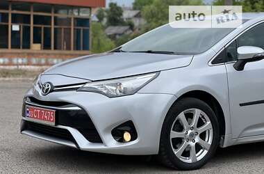 Седан Toyota Avensis 2015 в 