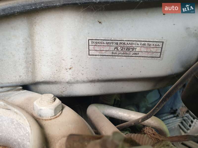 Універсал Toyota Avensis 2003 в Чорткові