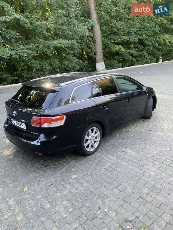 Універсал Toyota Avensis 2009 в Чернівцях