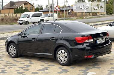 Седан Toyota Avensis 2015 в 