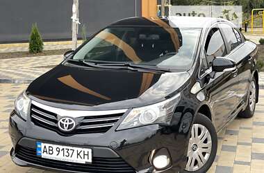 Седан Toyota Avensis 2015 в 