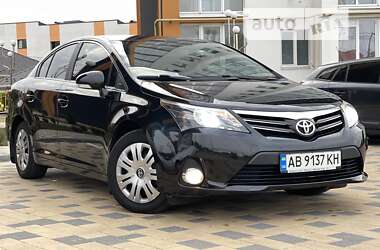 Седан Toyota Avensis 2015 в 