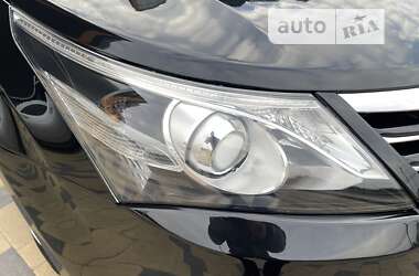 Седан Toyota Avensis 2015 в 