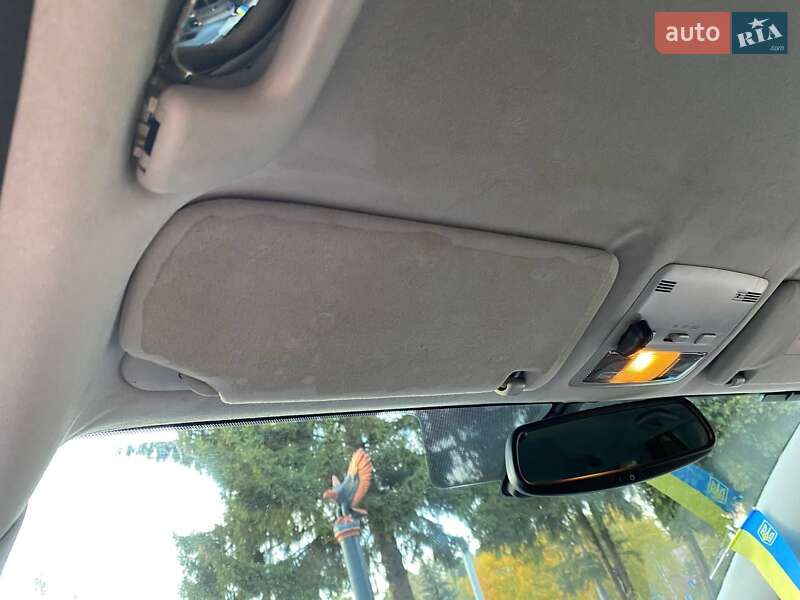 Универсал Toyota Avensis 2003 в Житомире