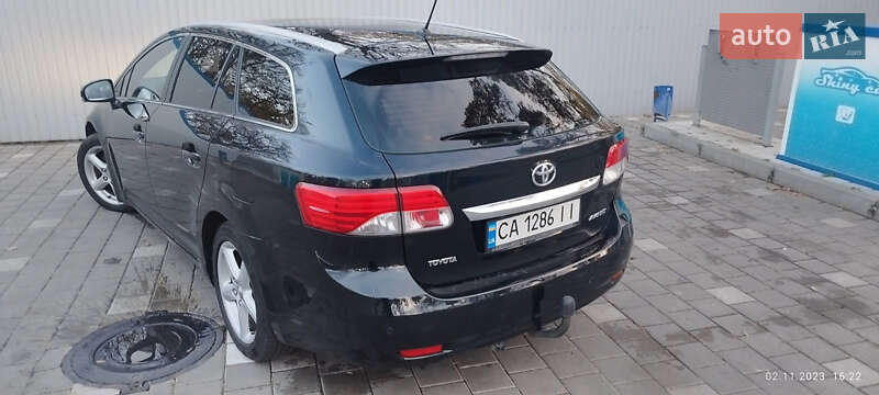 Универсал Toyota Avensis 2011 в Умани